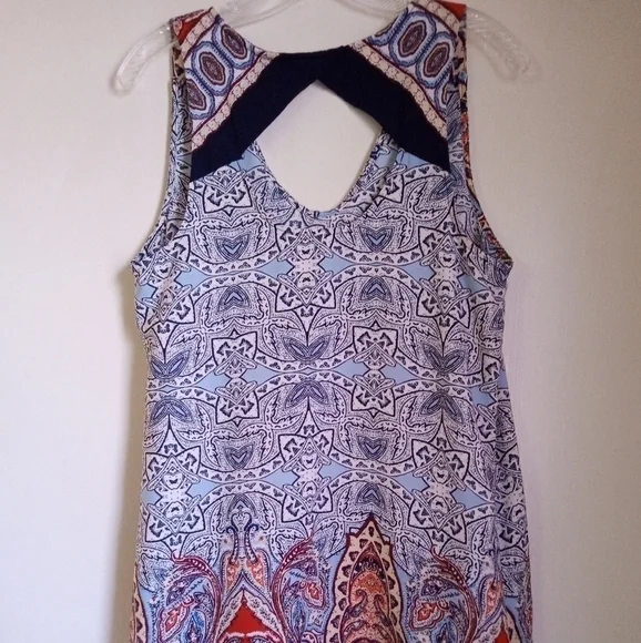 One Clothing mini shift dress with back cutout size medium EUC - Picture 5 of 7